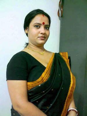 Bangalore Aunty Sex in Open 77279 with BF 59287